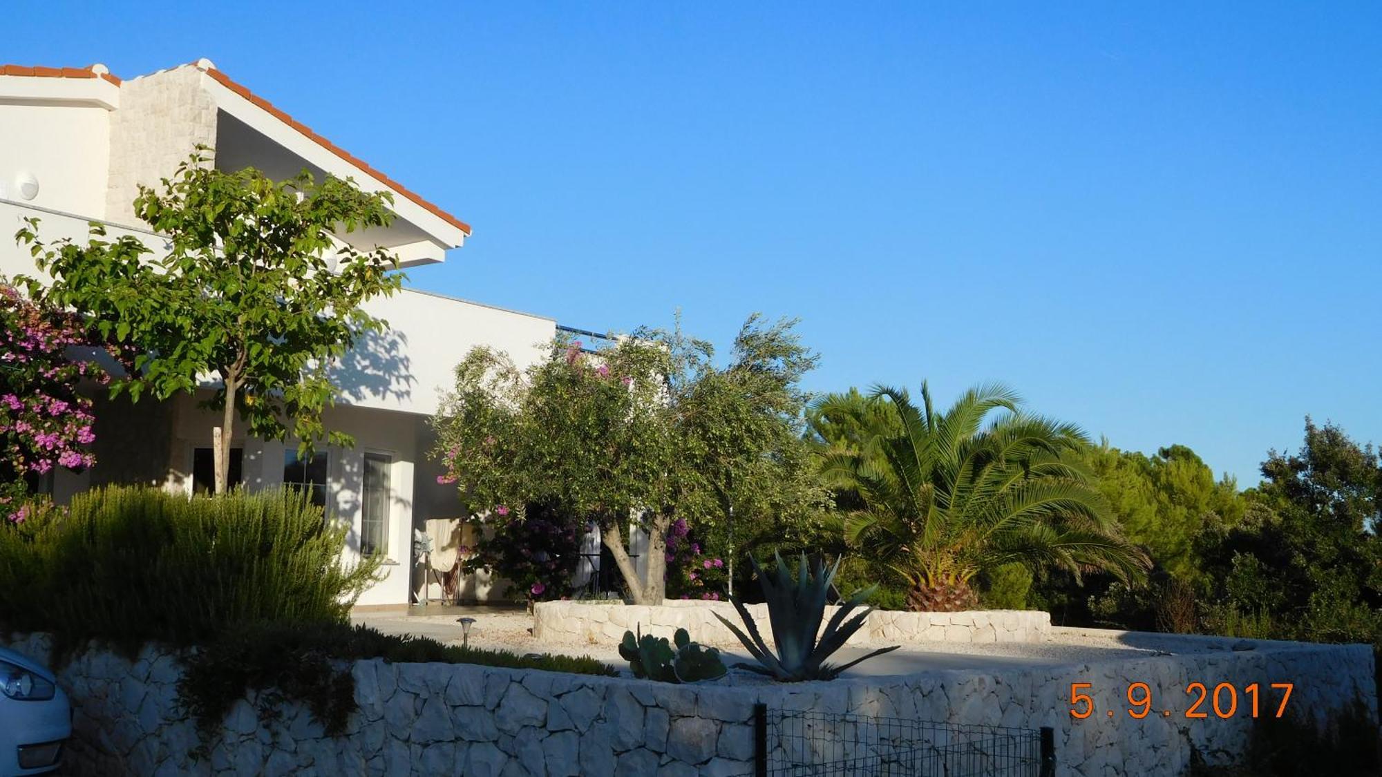Mirakul Apartments Vir Εξωτερικό φωτογραφία