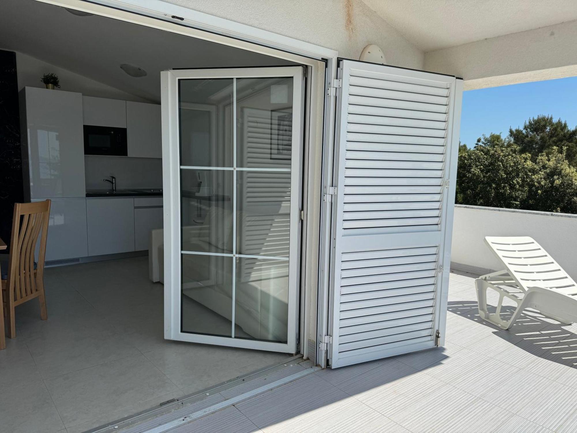 Mirakul Apartments Vir Εξωτερικό φωτογραφία