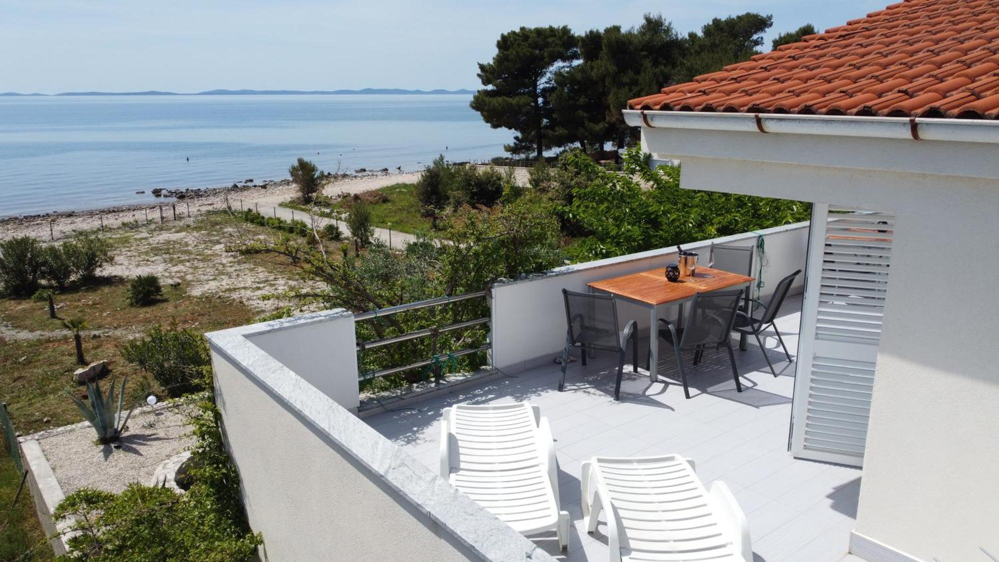Mirakul Apartments Vir Εξωτερικό φωτογραφία