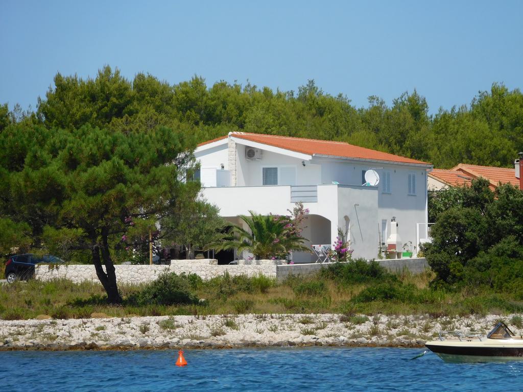 Mirakul Apartments Vir Εξωτερικό φωτογραφία