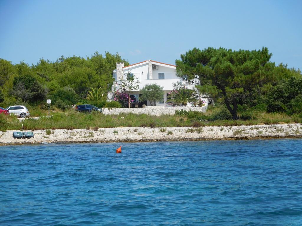 Mirakul Apartments Vir Εξωτερικό φωτογραφία
