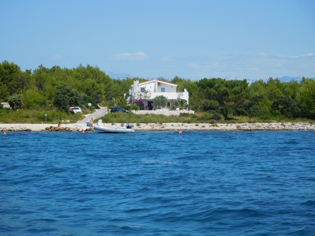 Mirakul Apartments Vir Εξωτερικό φωτογραφία