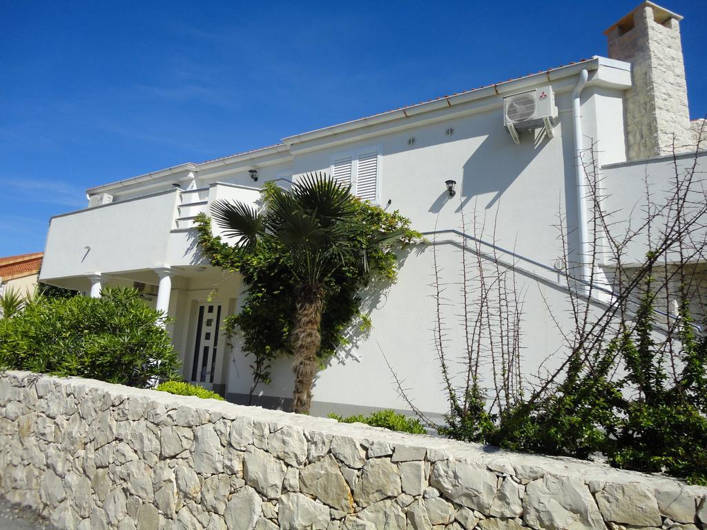 Mirakul Apartments Vir Εξωτερικό φωτογραφία