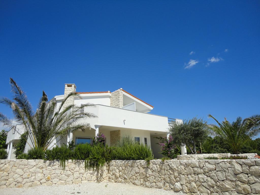 Mirakul Apartments Vir Εξωτερικό φωτογραφία